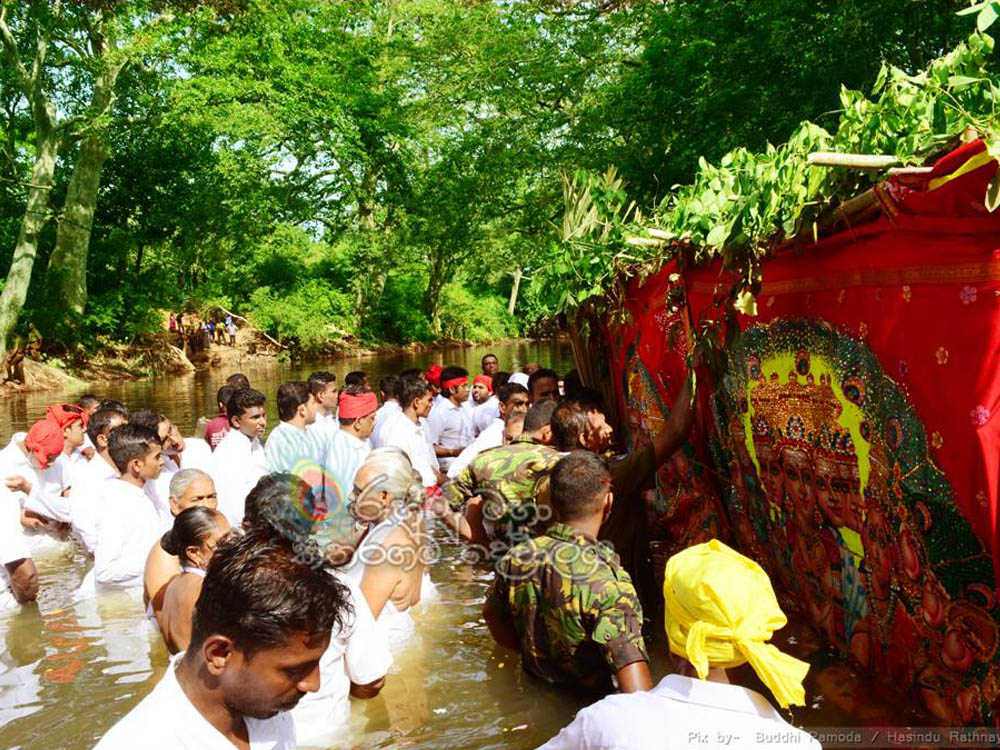 water cutting kataragama